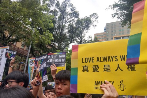 taiwan-lgbtiq-protest_adam-262288_c_amnesty-international-taiwan