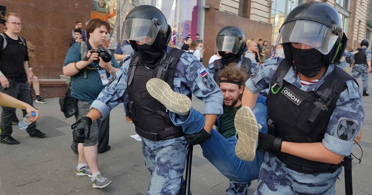 Russland: Recht auf Versammlungsfreiheit völlig ausgehöhlt – friedliche ...